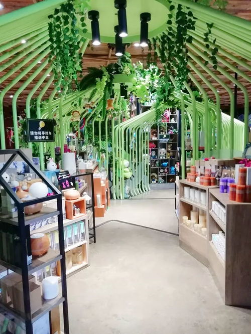 寶騏與中百再訪香江百貨，探秘“最美商超”的日用百貨經營之道